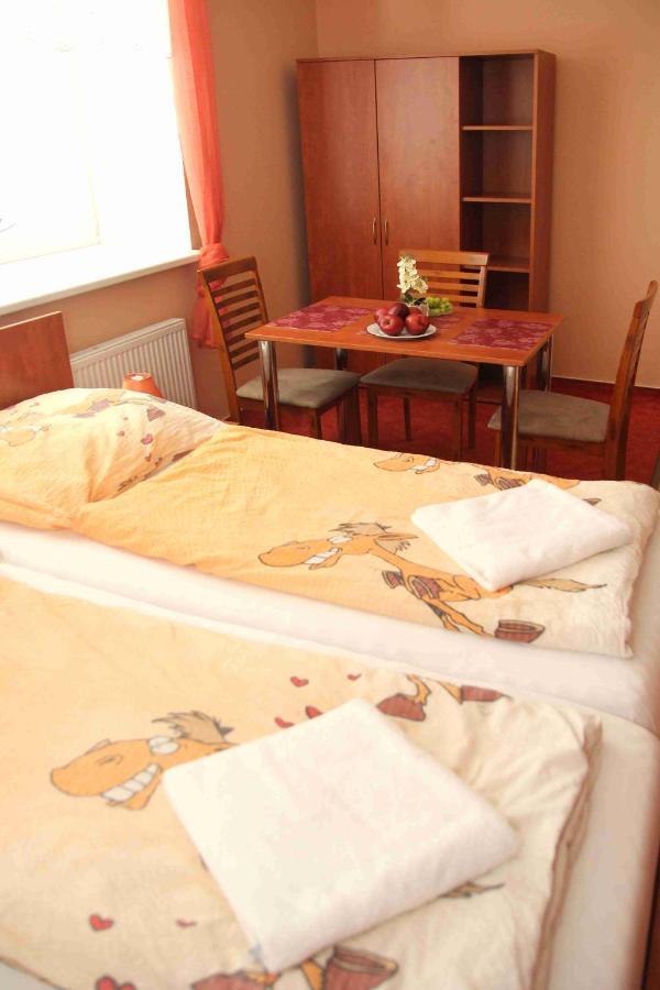 Cerny Kocour Apart Hotel Sarovy Zewnętrze zdjęcie